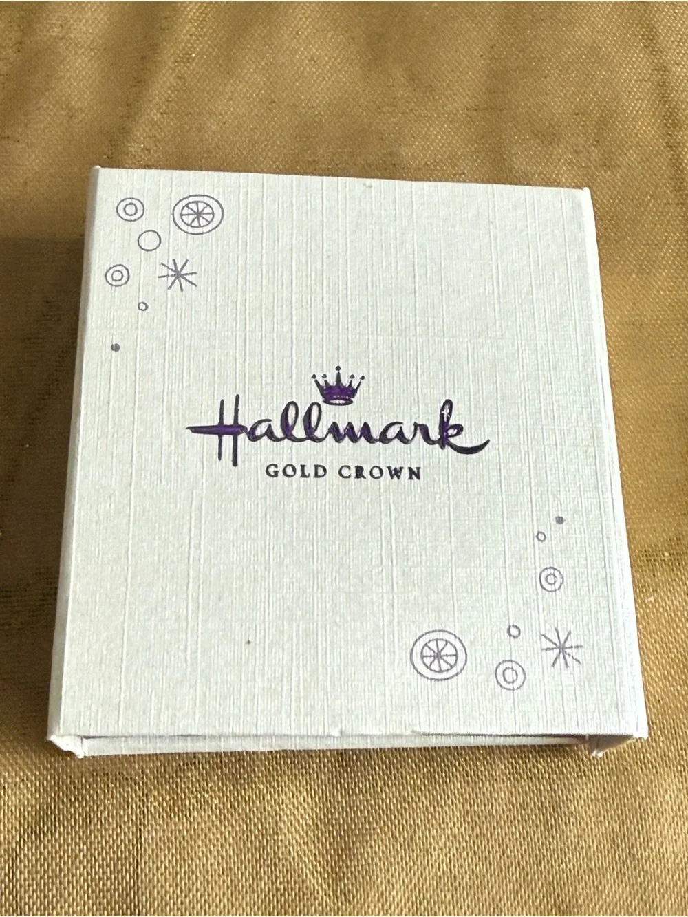 Hallmark round rondelle